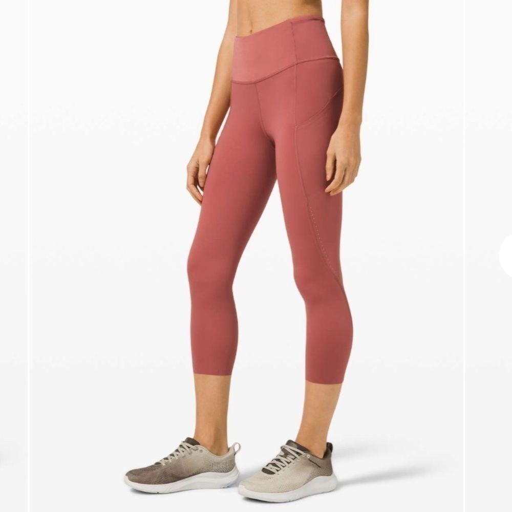 Lululemon Fast and Free High Rise Crop in Cherry Tint Size 8
